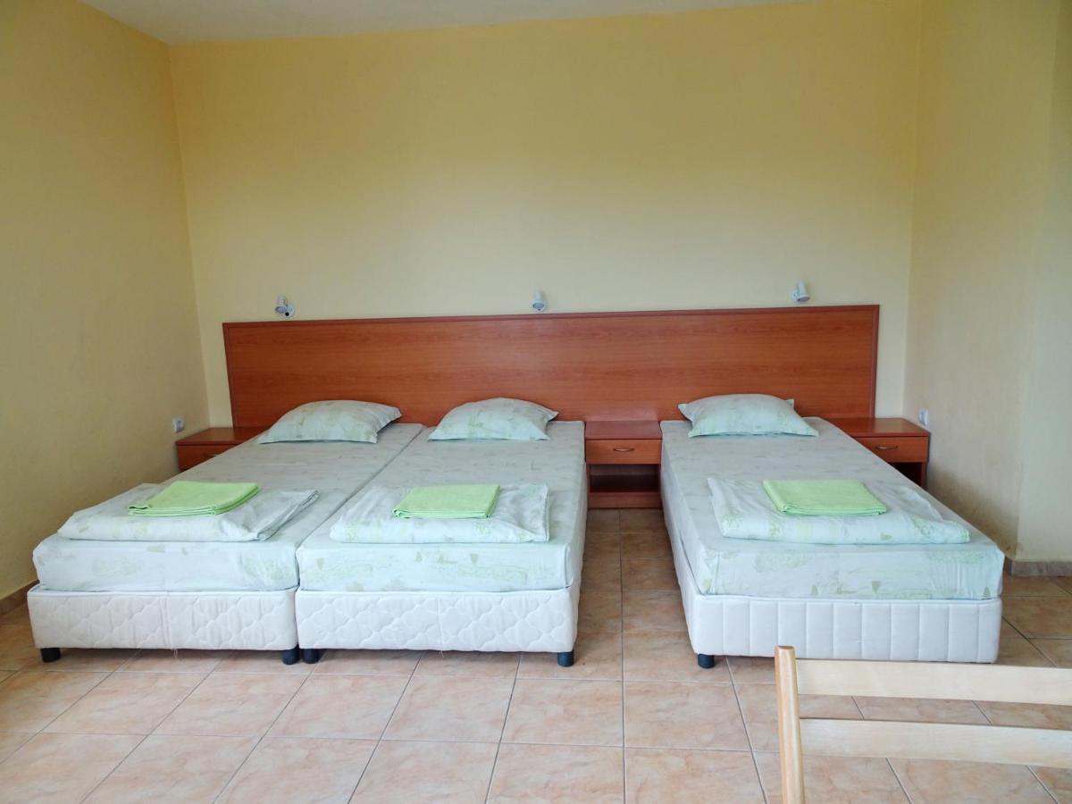 Hotel Niko Kranevo Exteriör bild
